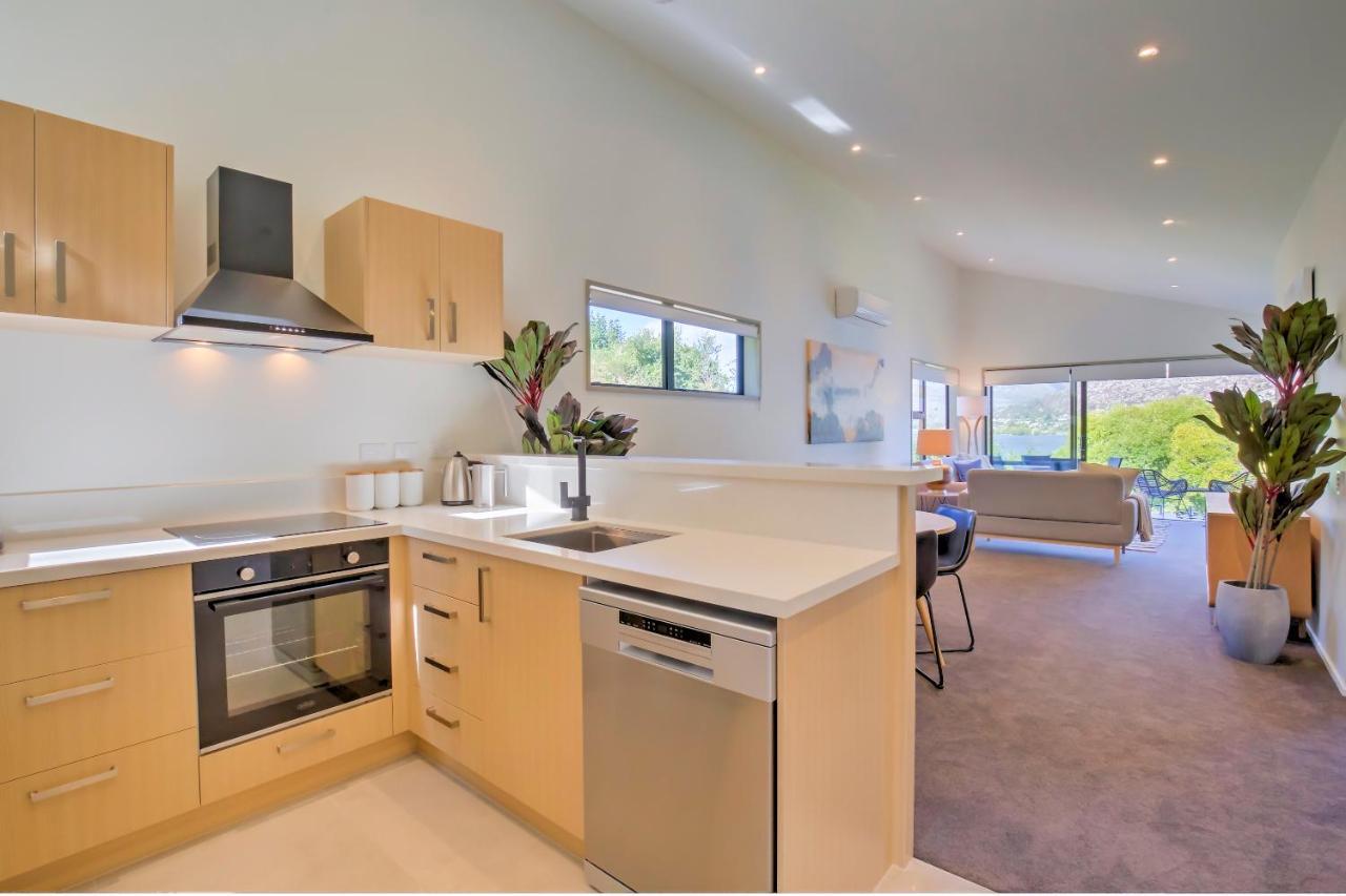 The Villa Lookout - Queenstown Holiday Villa Εξωτερικό φωτογραφία